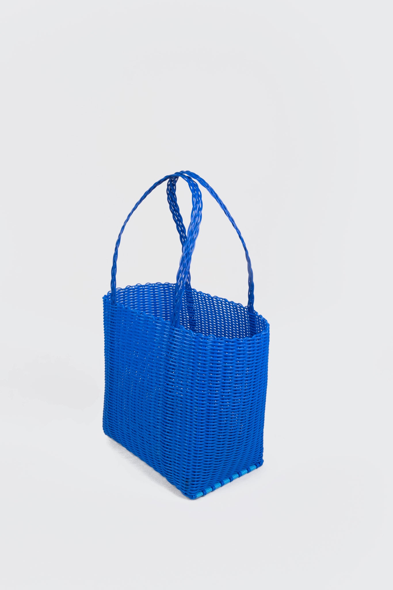 Medium Yves K
